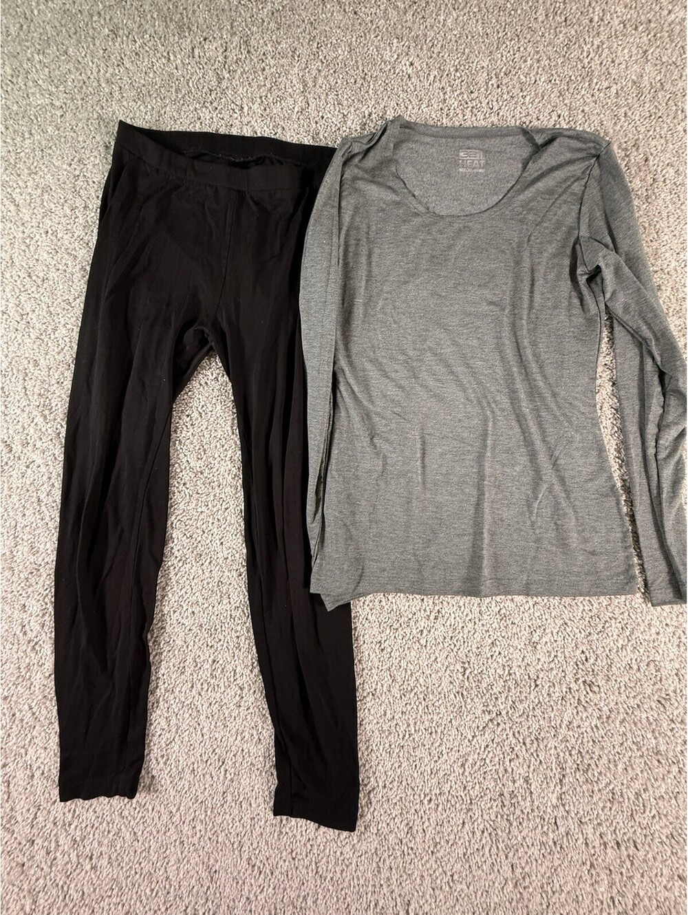 NWOT Danskin Leggings and 32 Degrees Top Both Costco Both Size Small